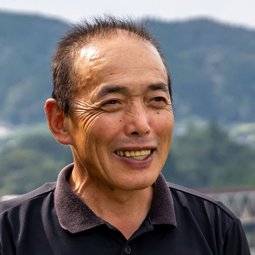 甲斐康雄(67歳)